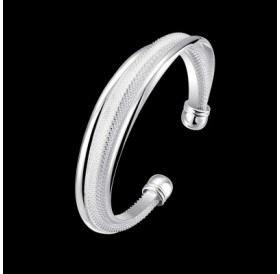 Diagonal Mesh Bracelet Fashion Modeling Silver Bracelet