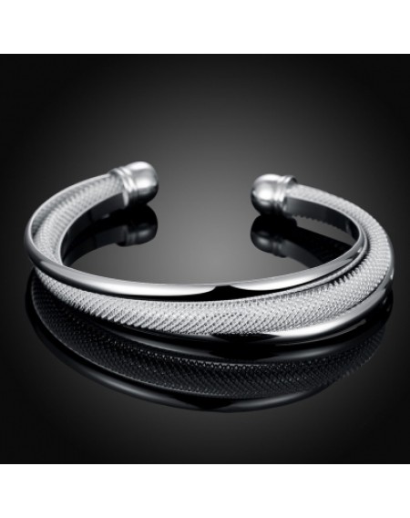 Diagonal Mesh Bracelet Fashion Modeling Silver Bracelet