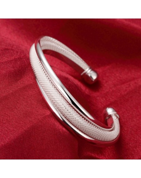 Diagonal Mesh Bracelet Fashion Modeling Silver Bracelet