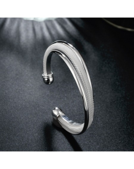 Diagonal Mesh Bracelet Fashion Modeling Silver Bracelet